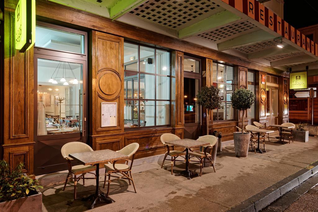 Contact Hotel Du Commerce Et Son Restaurant Cote A Cote Autun Exterior foto