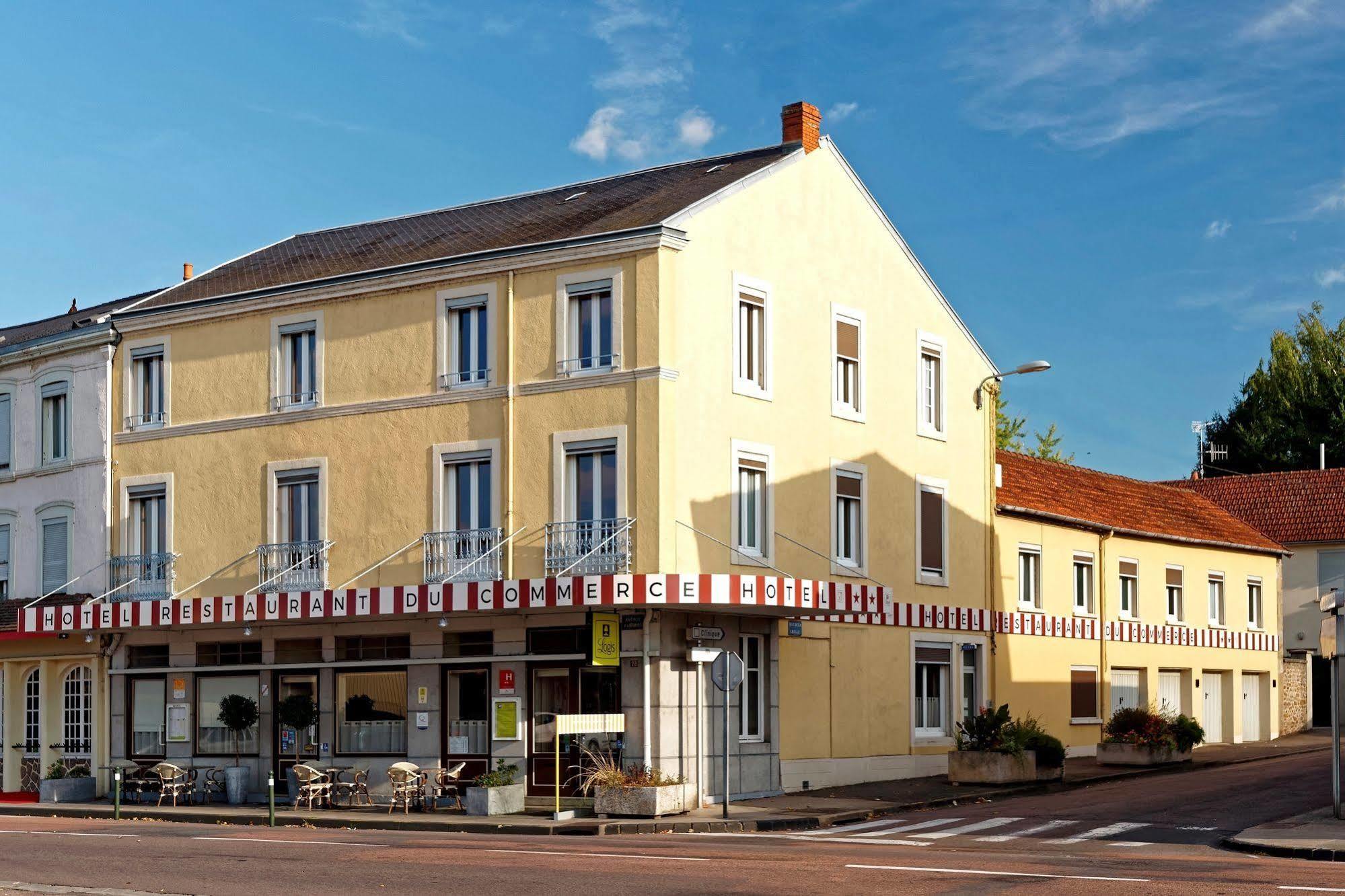 Contact Hotel Du Commerce Et Son Restaurant Cote A Cote Autun Exterior foto